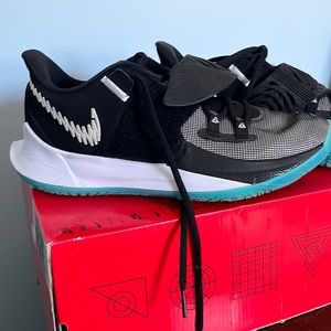 Nike Kylie Low 3 Men’s 9.5